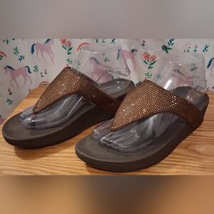 EUC FitFlop LuLu Mocha Rhinestone Bling Casual Neutral Thong Sandal Shoe SZ 8